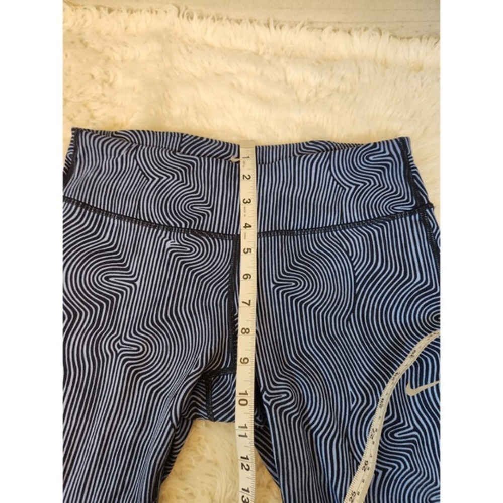 Nike Dri Fit Women's‎ Blue Printed Stretch Mid Rise Cropped Leggings Size M - Picture 5 of 6